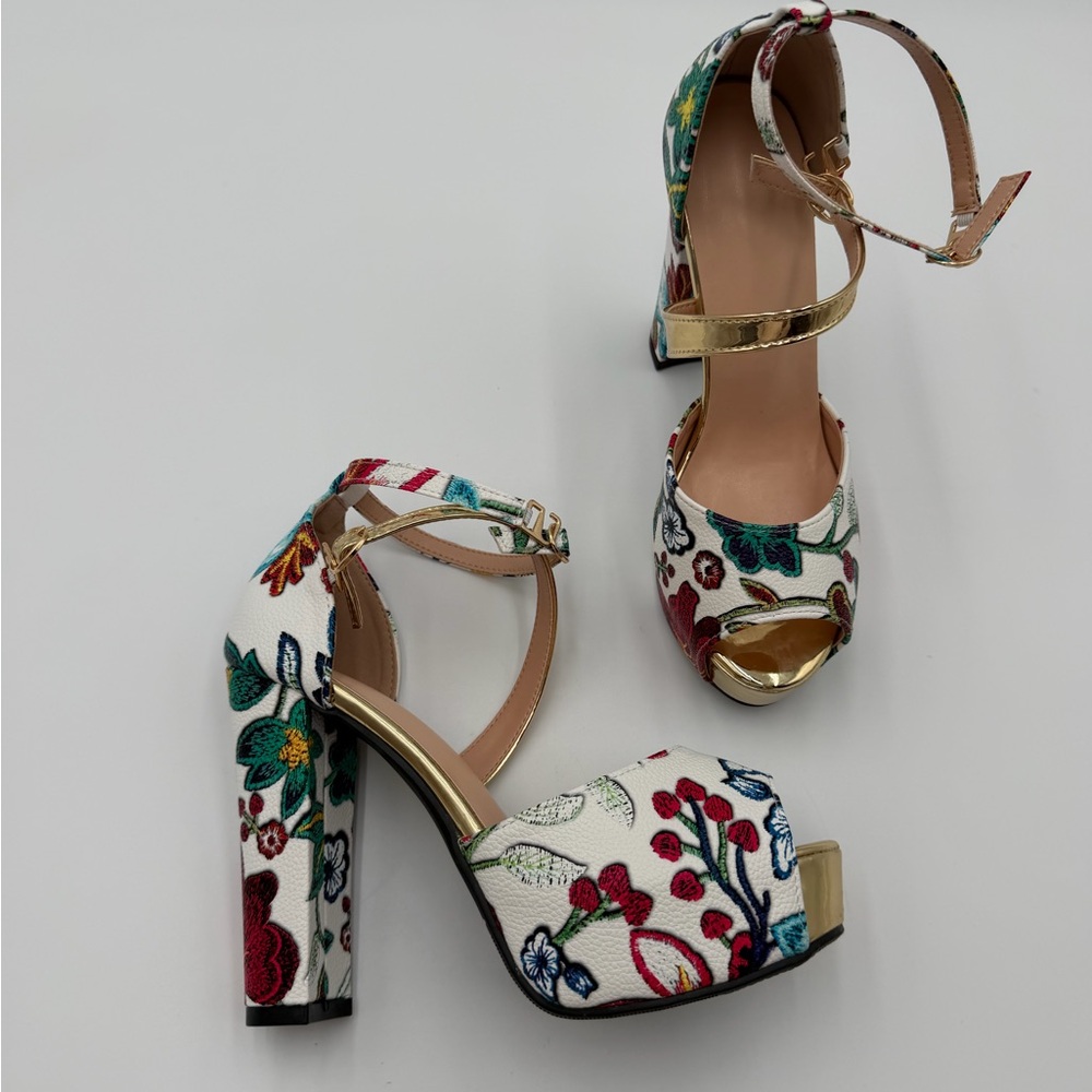 NEW Rebellious Rose Buckle Design Round Toe Platform Chunky High Heel Sz 37 - Picture 6 of 10